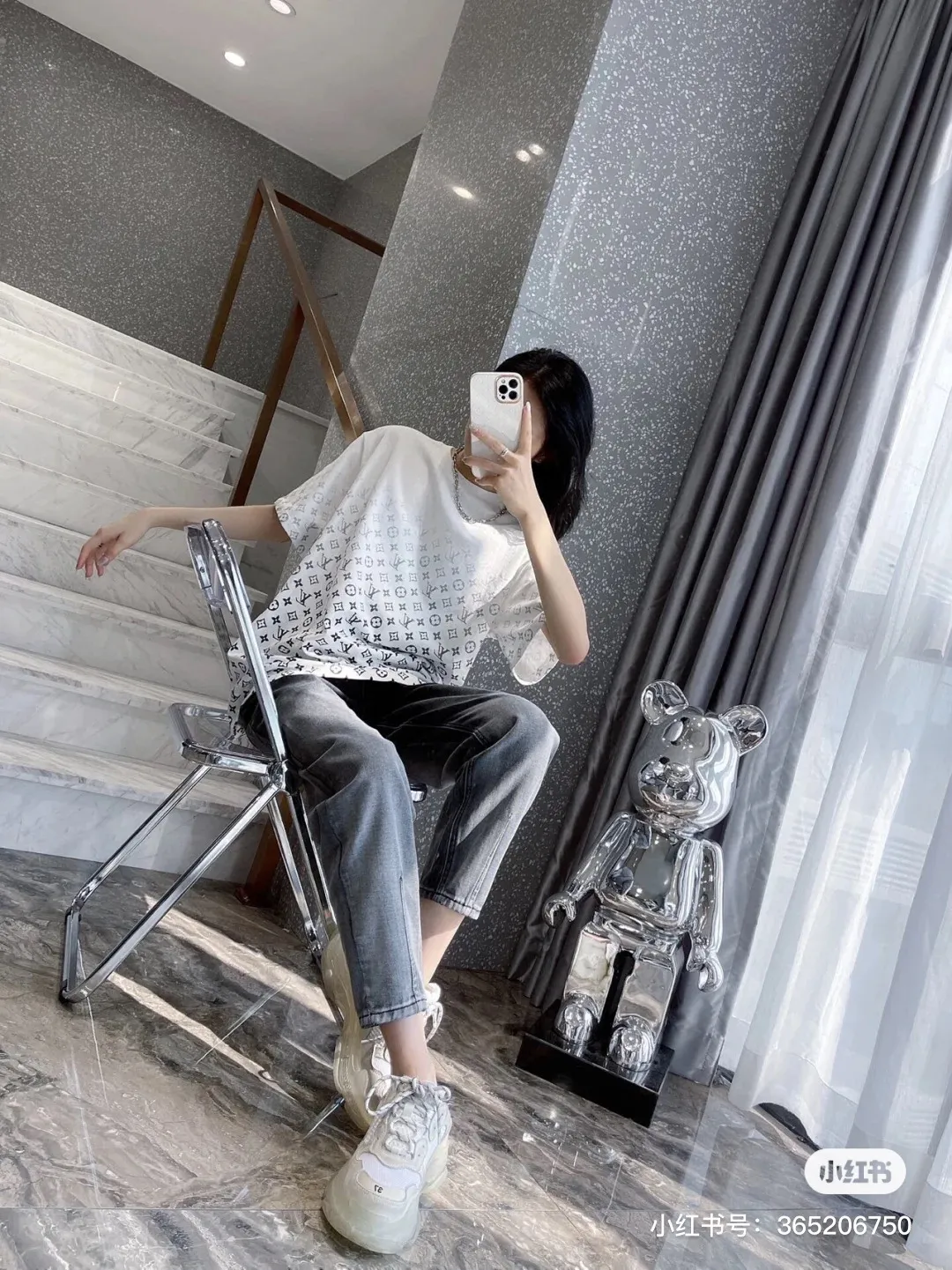 Model picture